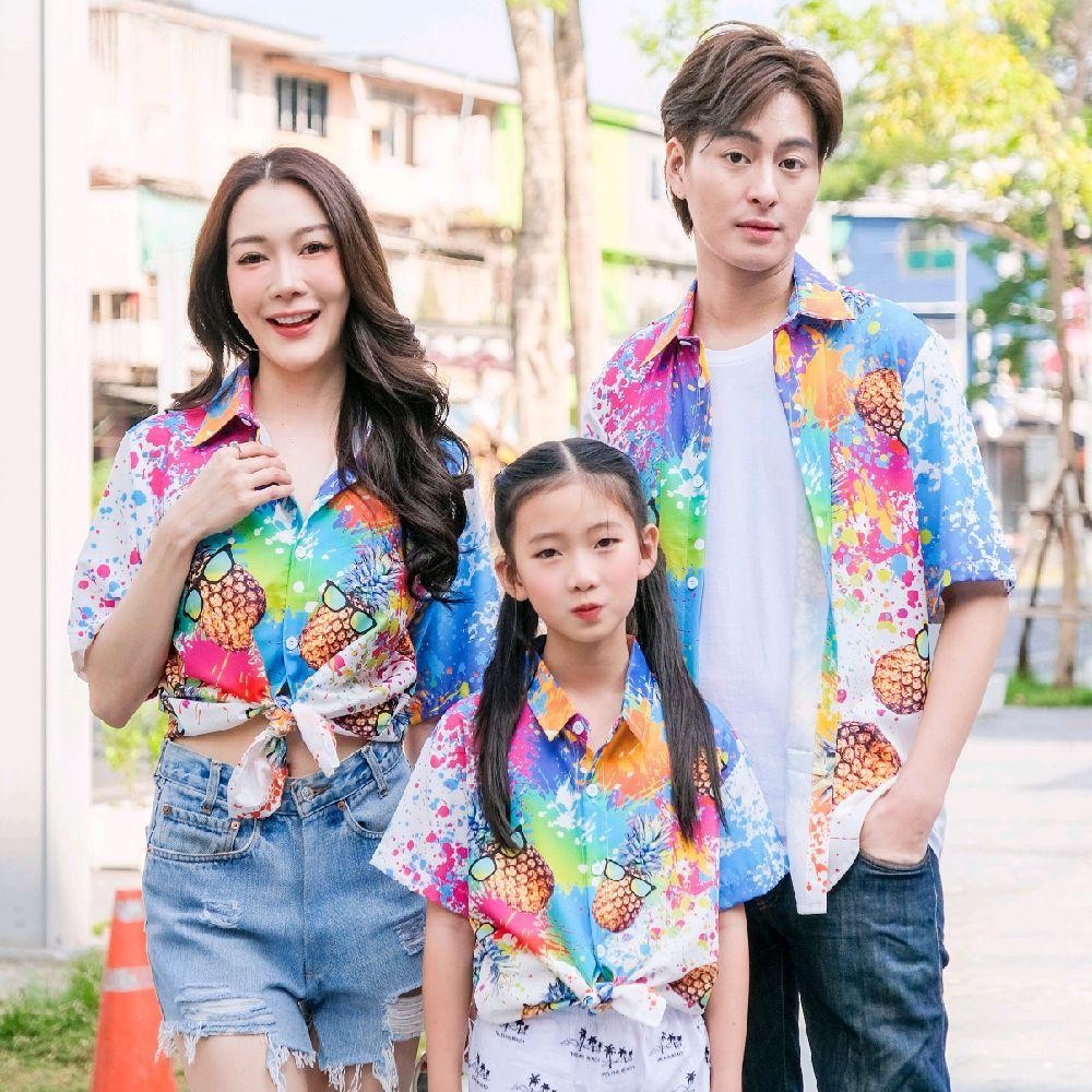 GQD01 เสื้อฮาวายลายใหม่2025 สาดสีสับปะรด ไซส์เด็ก-ผู้ใหญ่ ผ้าโพลีพรีเมี่ยม งานป้าย ลายคมชัด *1ตัว*