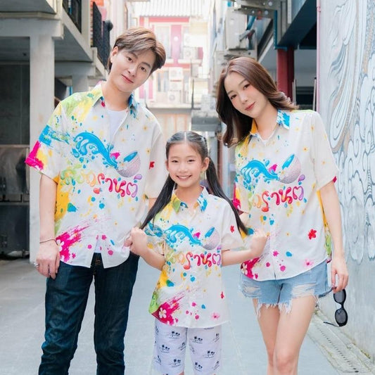 3125เสื้อทีมฮาวายลายใหม่2025 สาดสีสงกรานต์ ทรงวัยรุ่น หญิงชายใส่ได้ ผ้าโพลีพรีเมี่ยมไซส์เด็กผู้ใหญ่งานปัายลายคมชัด *1ตัว