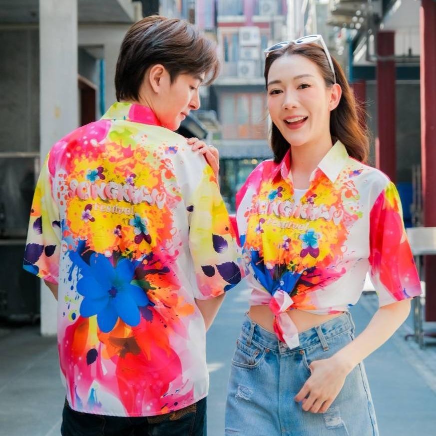 P017 เสื้อฮาวายลายใหม่2025 สาดสีSongkran ทรงวัยรุ่น หญิงชายใส่ได้ ผ้าโพลีพรีเมี่ยม ไซส์38-56นิ้ว งานปัาย ลายคมชัด *1ตัว