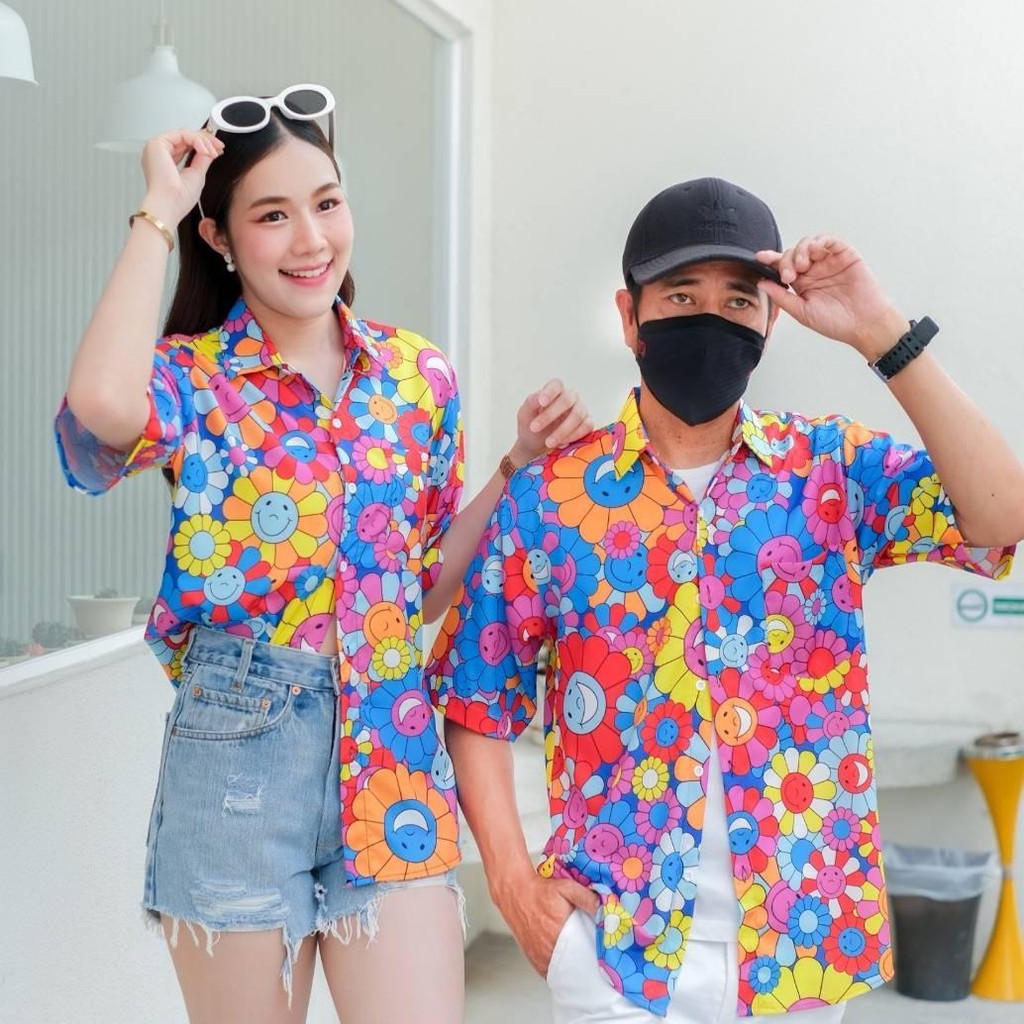 P3136 เสื้อฮาวายลายใหม่2025 ลายยิ้ม ทรงวัยรุ่น หญิงชายใส่ได้ ผ้าโพลีพรีเมี่ยม ไซส์เด็ก-ผู้ใหญ่ งานปัาย ลายคมชัด 1ตัว*