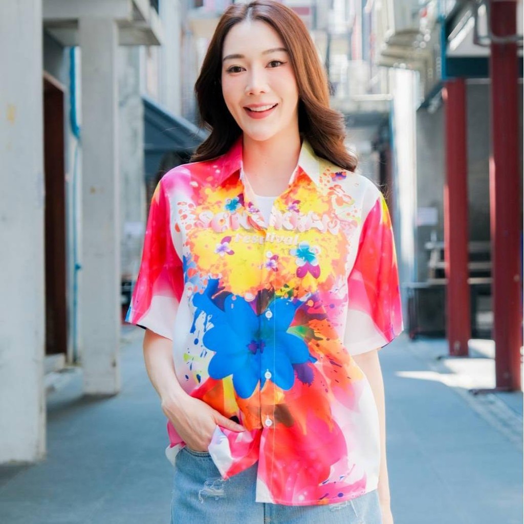 P017 เสื้อฮาวายลายใหม่2025 สาดสีSongkran ทรงวัยรุ่น หญิงชายใส่ได้ ผ้าโพลีพรีเมี่ยม ไซส์38-56นิ้ว งานปัาย ลายคมชัด *1ตัว