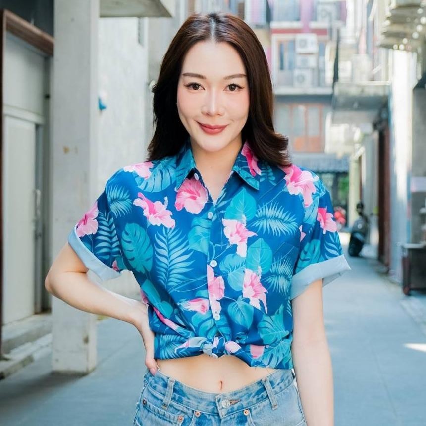 PINK3129 เสื้อฮาวายลายใหม่2025  ทรงวัยรุ่น หญิงชายใส่ได้ ผ้าโพลีพรีเมี่ยม ไซส์38-56นิ้ว งานปัาย ลายคมชัด  **1ตัว**