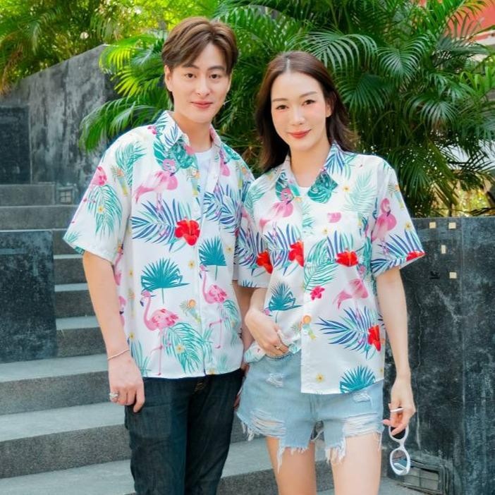 PINK3132 เสื้อฮาวายลายใหม่2025 ทรงวัยรุ่น หญิงชายใส่ได้ ผ้าโพลีพรีเมี่ยม ไซส์38-56นิ้ว งานปัายKTIERออกแบบเอง**1ตัว*
