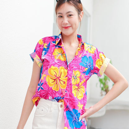 PINK029 เสื้อเชิ้ตลายดอก ผ้าคอตตอน100% สีไม่ตก ผ้าไม่หด ลายคมชัด มีไซส์หญิงชาย งานป้ายKTIERออกแบบเอง*1ตัว*