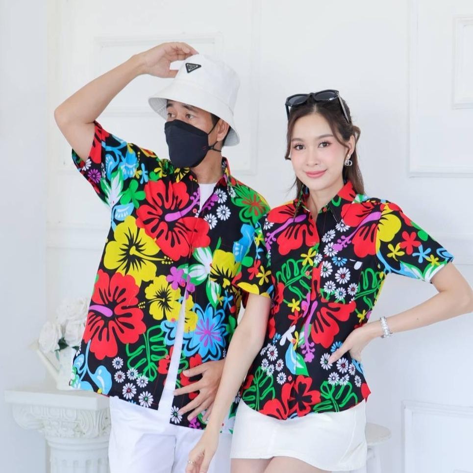 KING021เสื้อเชิ้ตลายยิ้ม  ผ้าคอตตอน100% สีไม่ตก ผ้าไม่หด ลายคมชัด มีไซส์หญิงชาย งานป้ายKTIERออกแบบเอง*1ตัว*
