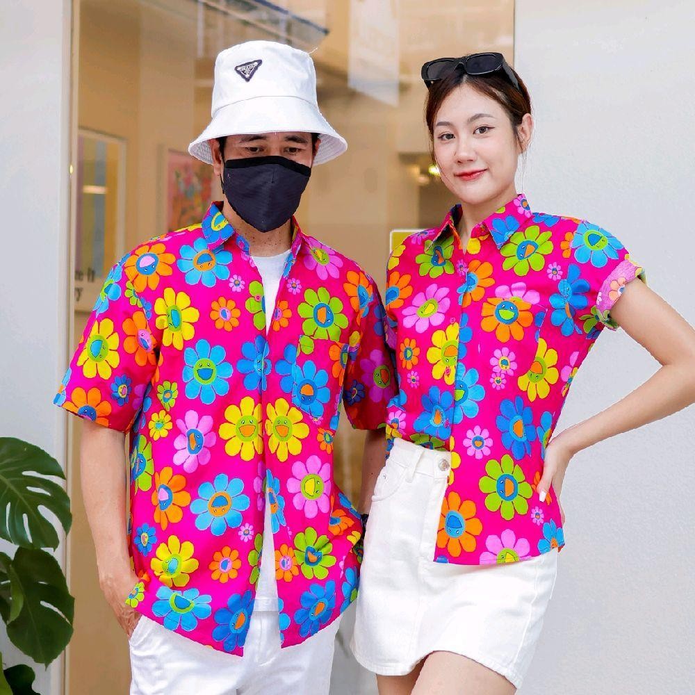 KING036เสื้อเชิ้ตลายยิ้ม  ผ้าคอตตอน100% สีไม่ตก ผ้าไม่หด ลายคมชัด มีไซส์หญิงชาย งานป้ายKTIERออกแบบเอง*1ตัว*