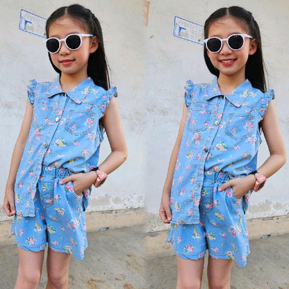 PINKชุดเซ็ทยีนส์เด็ก เสื้อยีนส์ลายดอกแขนระบาย+กางเกงยีนส์ขาสั้น